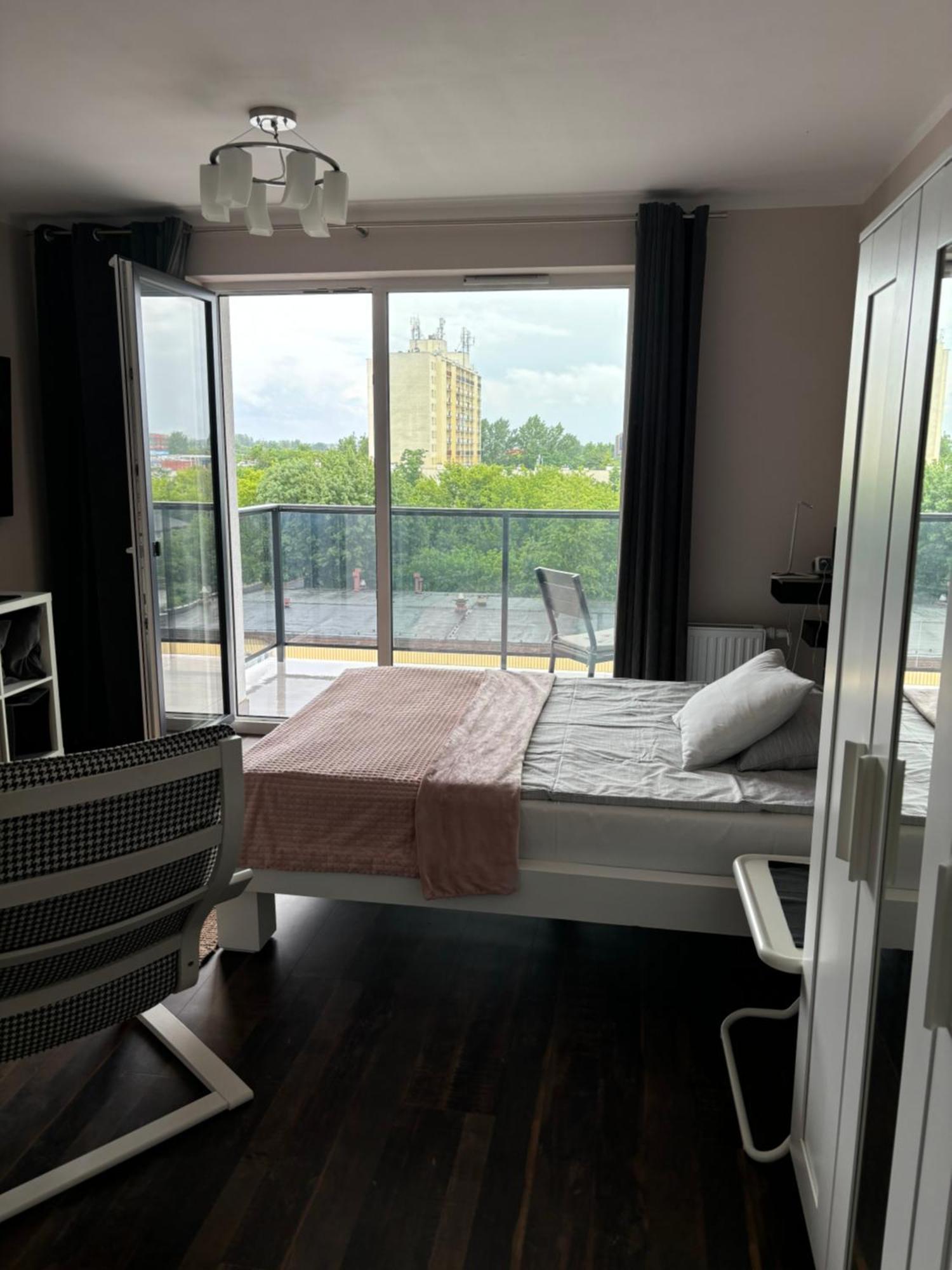 Kawalerka Na Targowej Apartment ทอรูน ภายนอก รูปภาพ